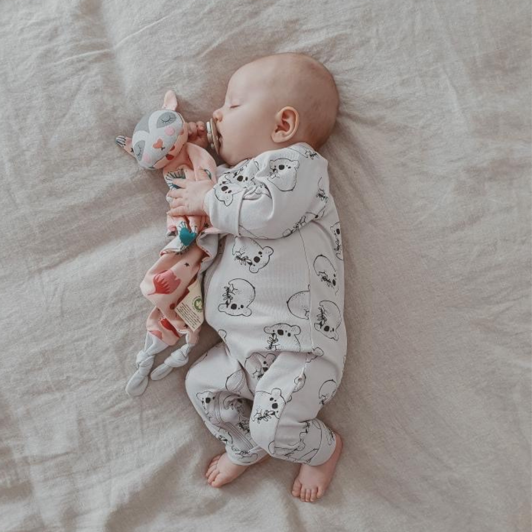 Baby sleep cycles: What's the difference between self-settling and self- soothing - Kelly Martin Sleep Consultant